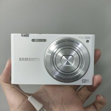  White Samsung MV900F 5x optical zoom Camera With face recognition Wi-Fi