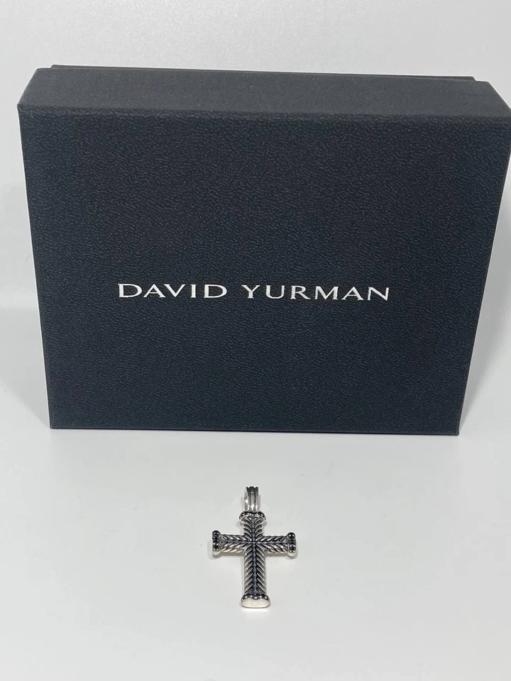 Auténtico DAVID YURMAN Hombre Cruz Colgante Diamantes Negros y Plata de Ley Foto 2 de 4