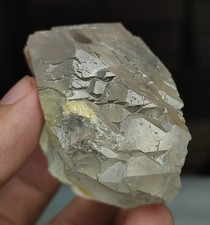 Gwindle Like Quartz Crystal With Good Luster &Nice Growth-Pak