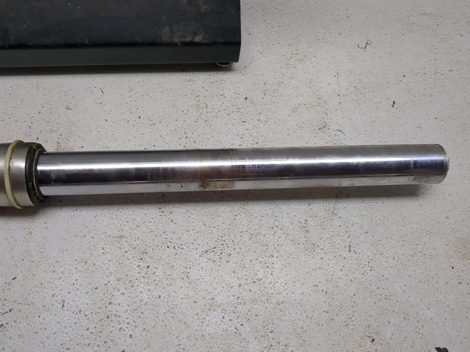 Juego de suspensión horquillas delanteras rectas 99-03 Yamaha Road Star Silverado XV1600 Foto 3 de 4