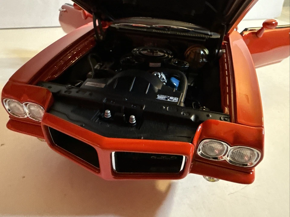 GTO RED BIG BOX 1972 PONTIAC 455 HO RAM AIR HARD TOP  1-18 DIECAST GMP  #8043 - Image 4 of 4