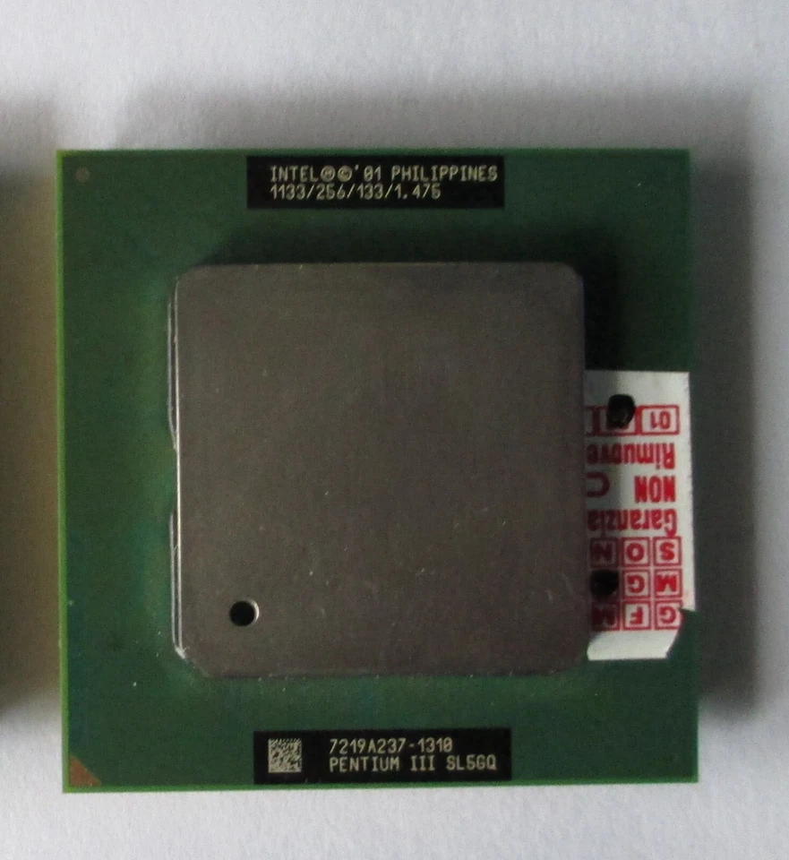 Lotto 9 CPU Intel Pentium III SL5GQ 1.133GHz/256KB/133MHz CPU Socket 370 - Immagine 3 di 3