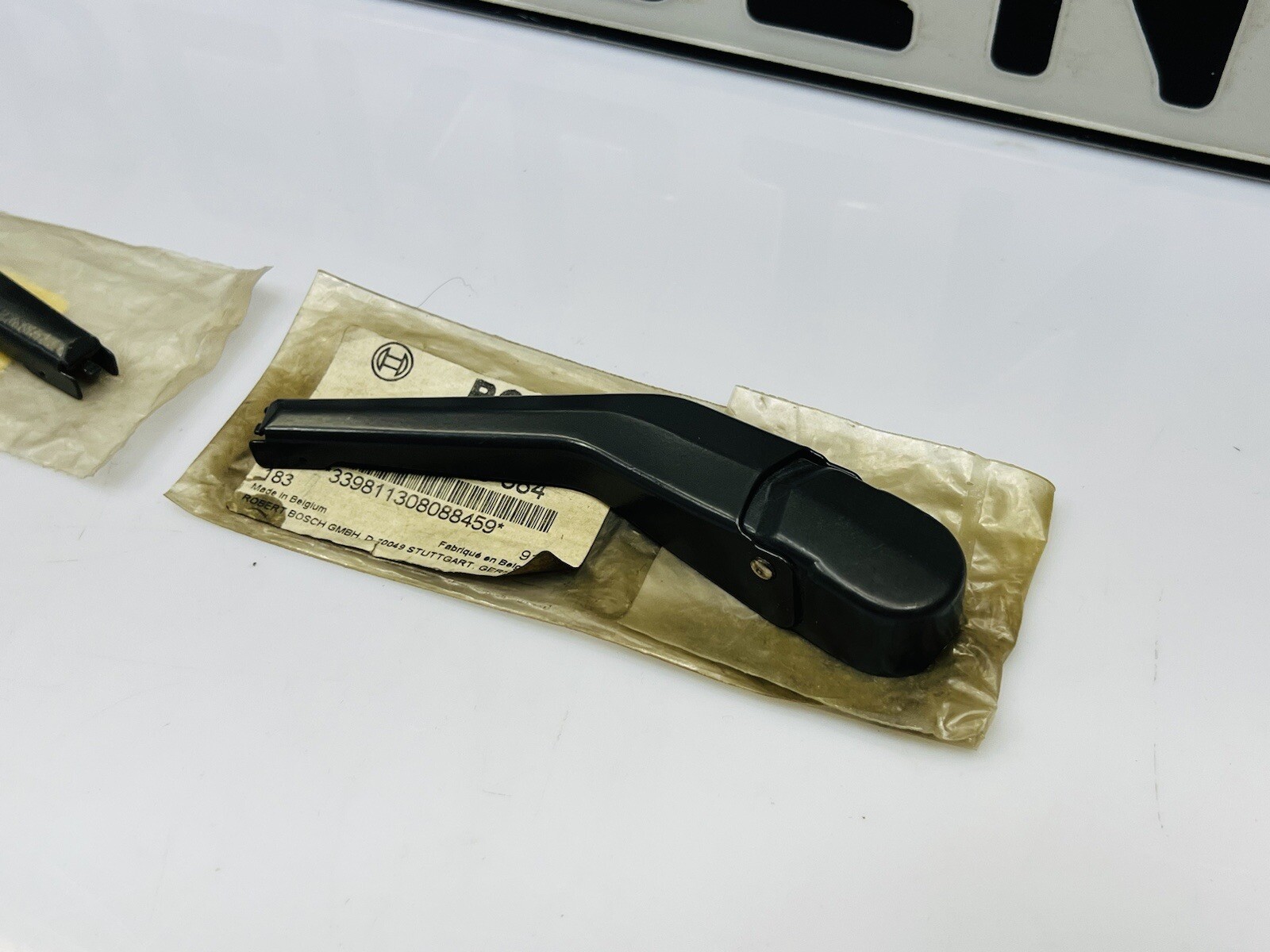 Mercedes Benz C126 SEC Coupe Headlights Wiper Arms BOSCH 