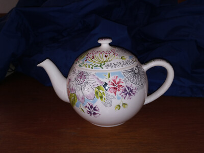 Gien  Flora  Teapot design by Maily Pierard AS IS
