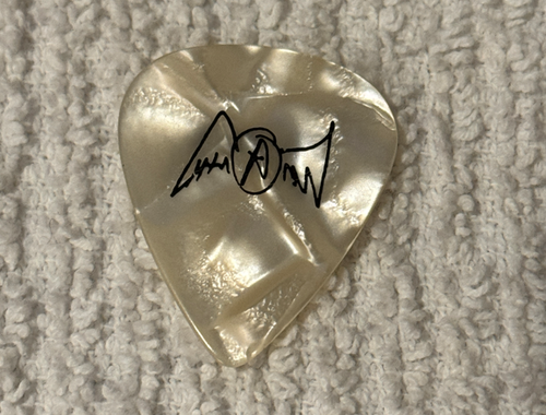 Aerosmith Joe Perry Gitarren-Plektrum selten Tour Konzert Gitarrenplektrum Bühne Künstler-Ausgabe - Bild 1 von 2