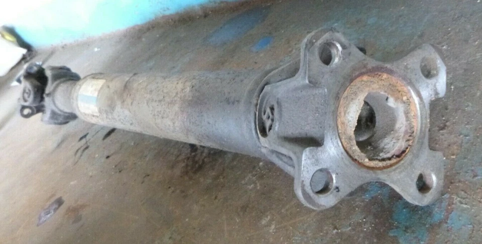 Ssangyong Actyon Ute 3/07-2/12 Diesel 4WD 6 Speed Auto Front Tailshaft - Image 2 of 4