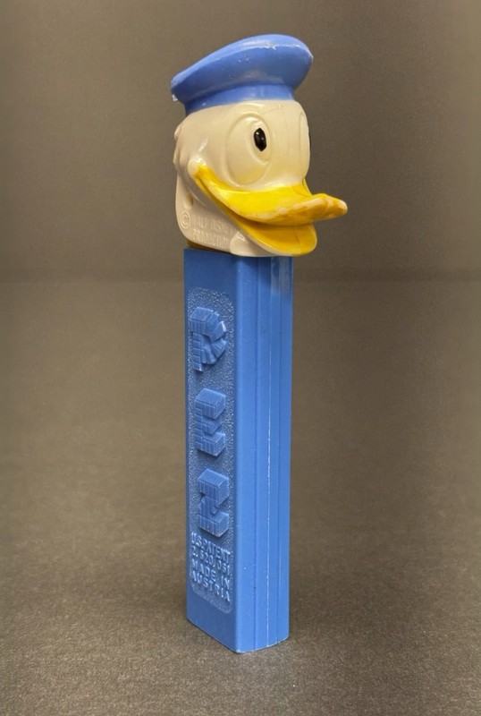 VINTAGE RARE No Feet Pez DONALD DUCK DIE CUT 1960’s Austria 2.6 - RARE