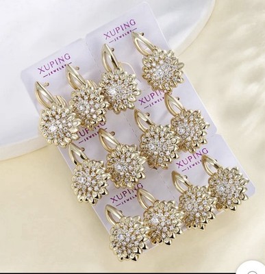 1 pair Xuping Gold Flower Charms Metal Alloy with Clear Rhinestones