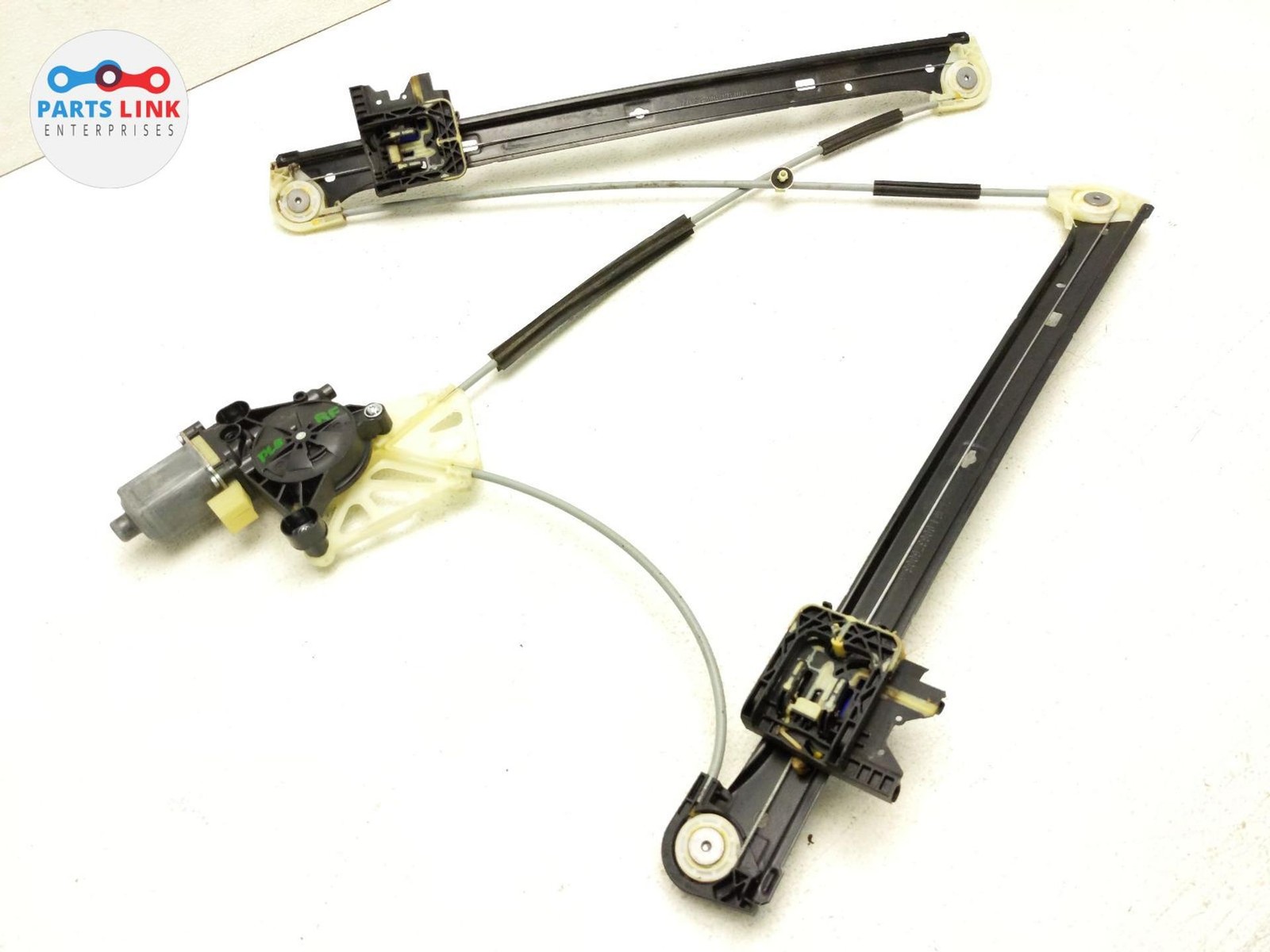 2016-20 BENTLEY BENTAYGA FRONT RIGHT DOOR WINDOW REGULATOR GLASS LIFT MOTOR 636