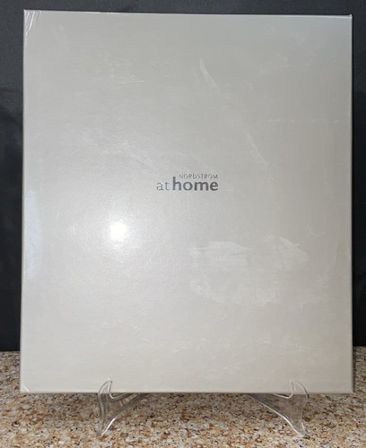 Nordstrom At Home 9x10,5” durchbohrter Keramik Bilderrahmen für 5x7” Foto, weiß - Bild 7 von 7
