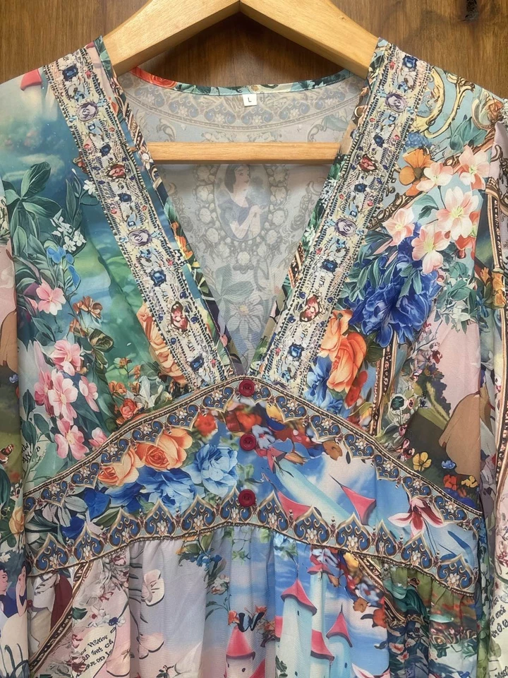 Maxi Vestido Camilla Disney Blancanieves Floral Cuello en V Seda Foto 3 de 4