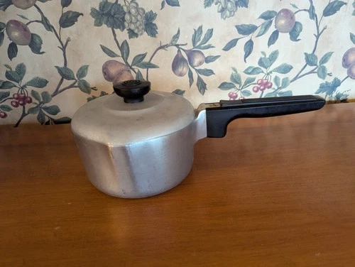 Vtg Wagner Ware Sidney -O- Magnalite 468 -1-1/2 P Sauce Pan 1 1/2 Qt With Lid