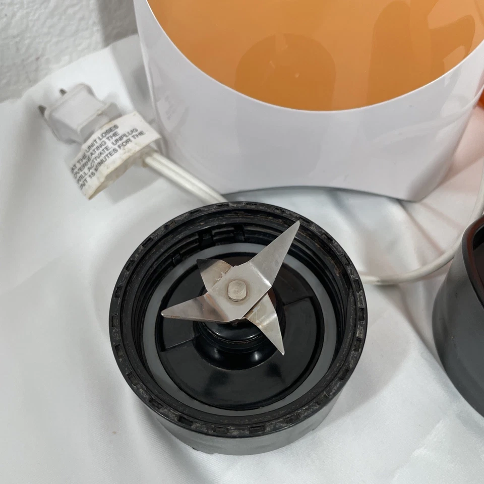 Batidora personal Oster My Blend BLSTPB-WOR - naranja-probada y funciona con tapa 250 W Foto 2 de 4