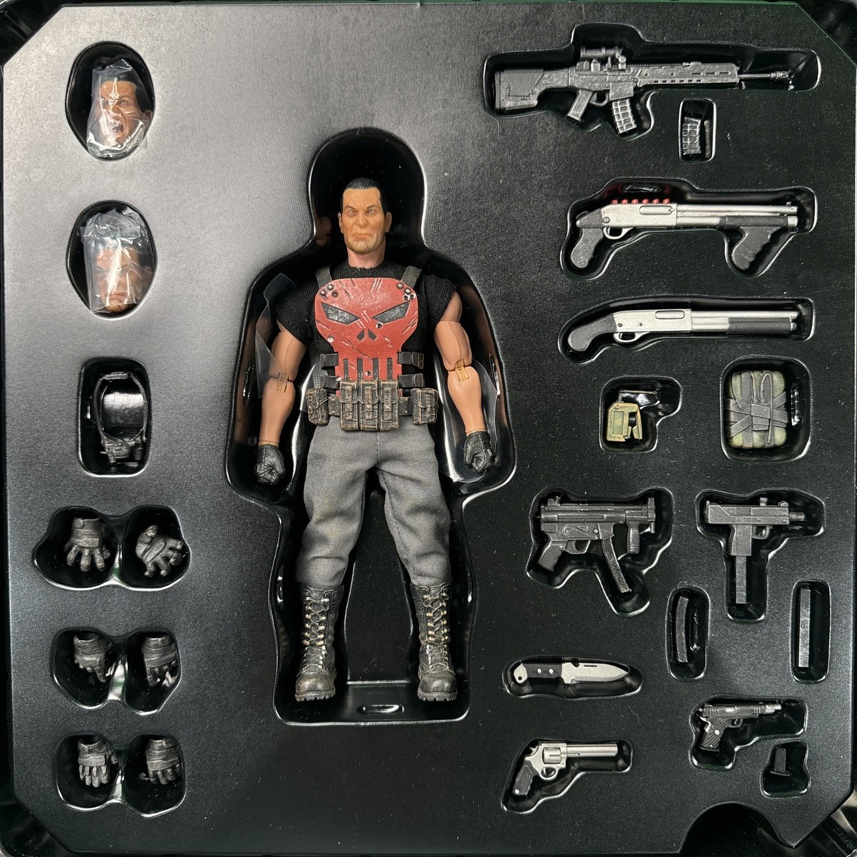 メズコ ワン12 パニッシャー（ mezco one 12） Mezco Toyz 1/12 Marvel The Punisher Action Figure Toy Model In