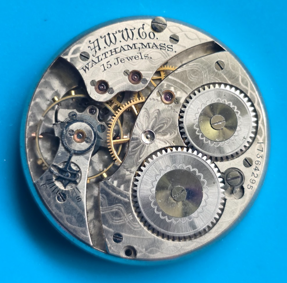 Vintage Waltham Grade 220 15 Jewel Pocket Watch Movement 12 Size - Keeps Time