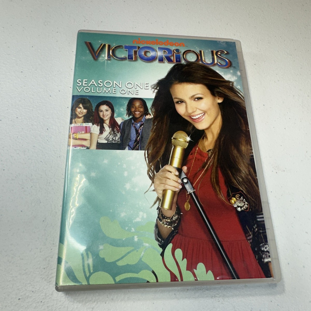 Nickelodeon Victorious: Season One Volume One (DVD, 2010, 2-Disc
