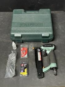 Hitachi NP35A 23-Gauge 1-3/8" Pneumatic Pin Nailer with Case - EXCELLENT COND.