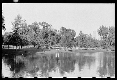 Photo:1930s Park Lake Family Feeding Ducks Black White Photo