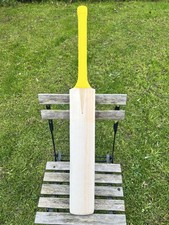 Kippax Cricket Bat - Men’s - 2lbs 12oz - Free Keeley Bat Cover