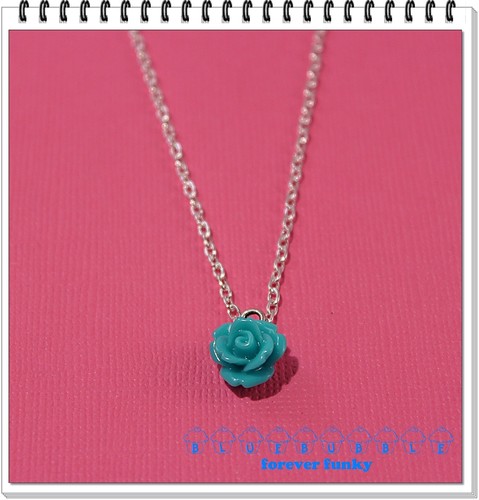 COLLAR DE ROSA FUNKY DE COLECCIÓN PEQUEÑO TALLADO LINDO KITSCH RETRO BOHO CHIC FLOR AMOR - Imagen 11 de 27