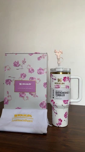 Stanley x LoveShackFancy Tumbler 40 oz Quencher 4 Color With Box & Packge - Foto 6 di 26