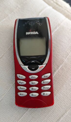 Telefono Cellulare Nokia 8210 Rosso 2,8" Anni 95 Con Cover Usato Solo Una Person - Zdjęcie 1 z 7