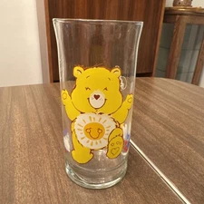 Vintage 1983 Care, Bear Sunshine Bear Pizza Hut Collector Series Promo Glass
