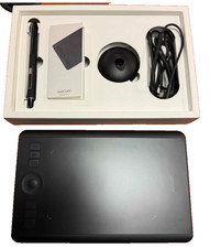 Wacom Intuos Pro Pen Tablet, Small PTH460 KOA Pro pen included