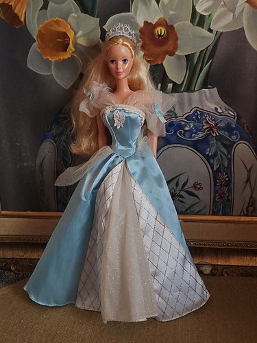 Muñeca Barbie de la Bella Durmiente Mattel 1998 vintage ojos abiertos - Imagen 12 de 24