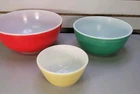 vintage pyrex primary colors nesting mixing bowls 404/403/401