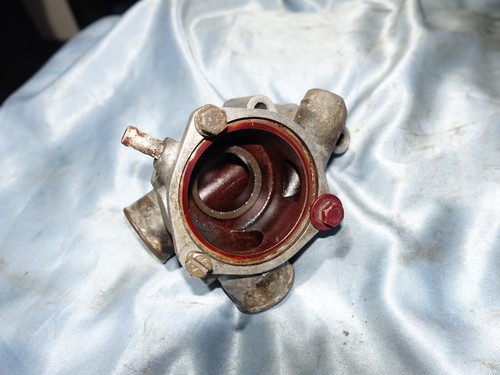 BMW 3 e30 E28 Z1 E34 E12 E21 M20 housing rear part Thermostatgehäuse Thermostat