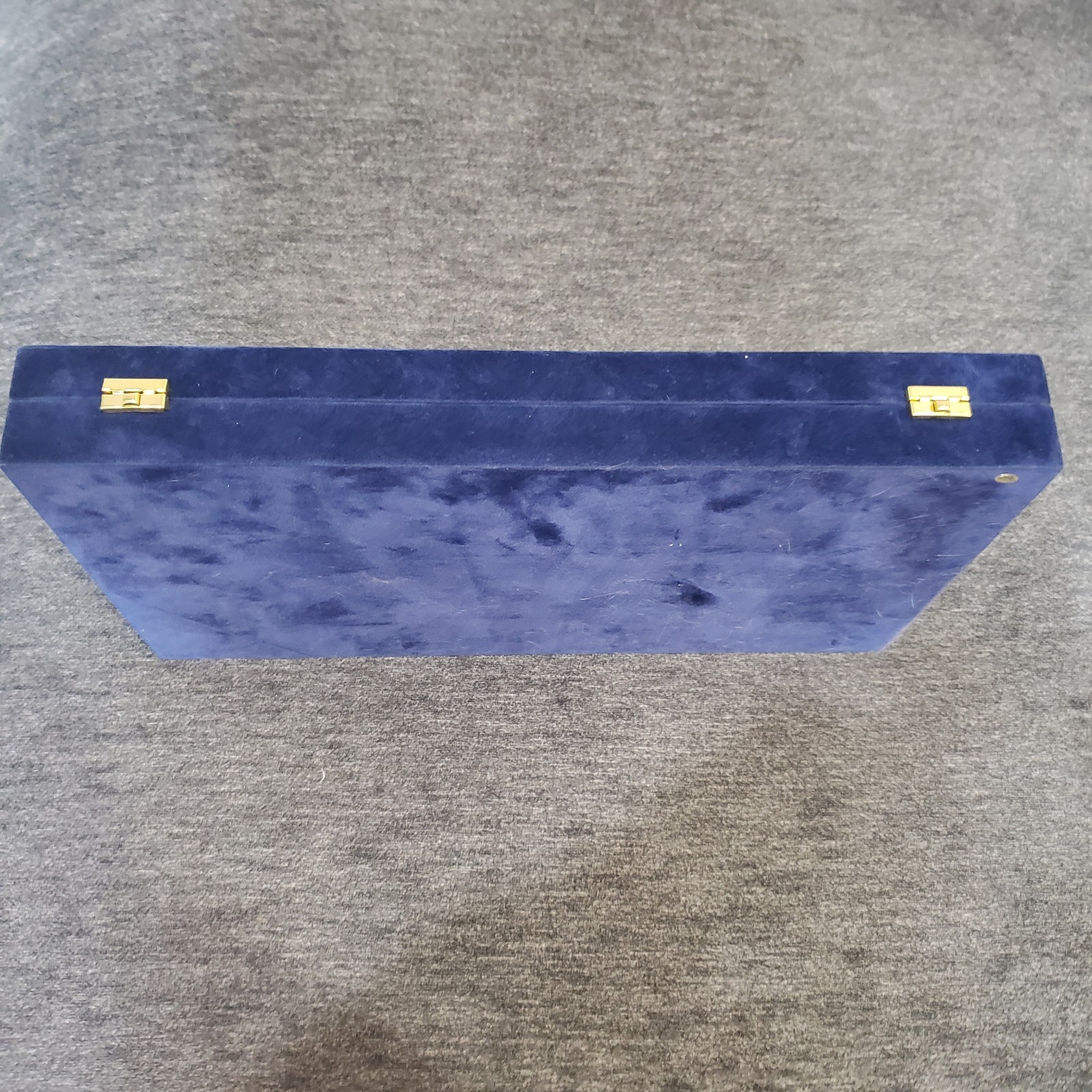 Personal presentation case for Coins or Jewelry 9.5x16 inch 14 slots