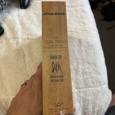 Star Wars: The Jedi Path and Book of Sith Deluxe Limited Box Set