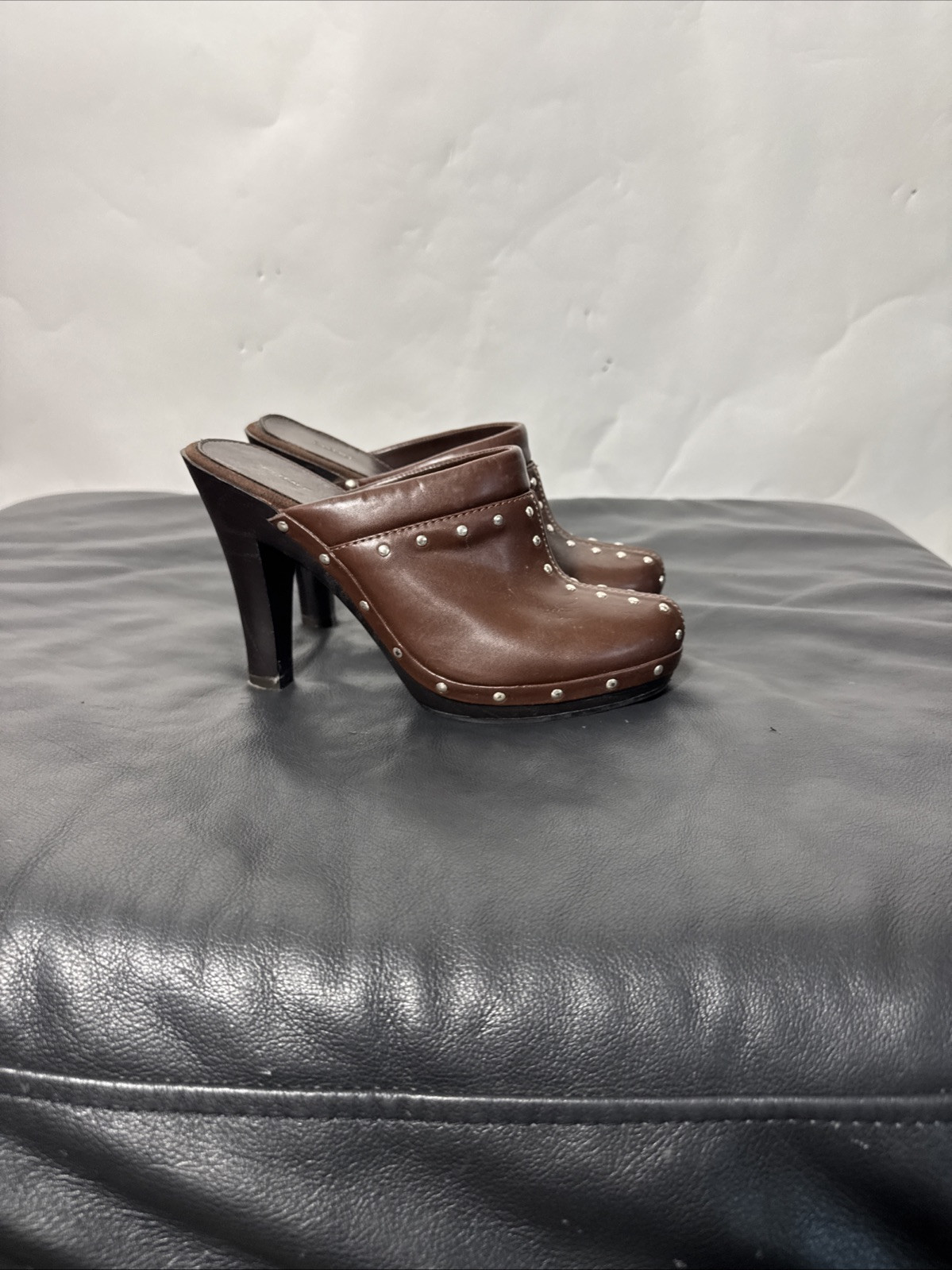 Women's Clogs - image 2