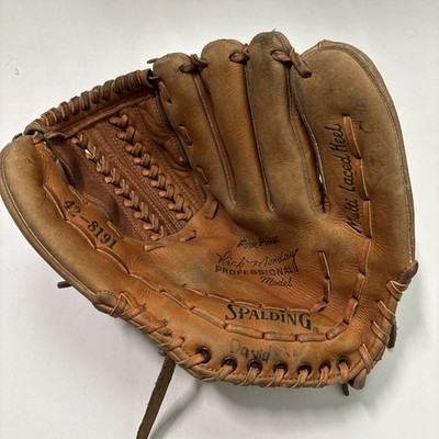 Vintage 1975 Spalding Rick Monday RH-1 42-8191 Baseball Glove Mitt RH throw