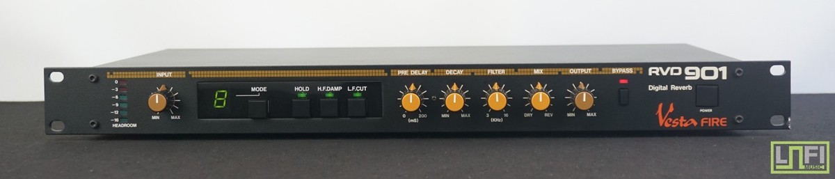 稀少！ベスタファイヤの初期デジタルリバーブ　R-1X Vesta Fire Vesta Fire RVD 901 Digital Reverb 1u Rack Mount Effects (Pre