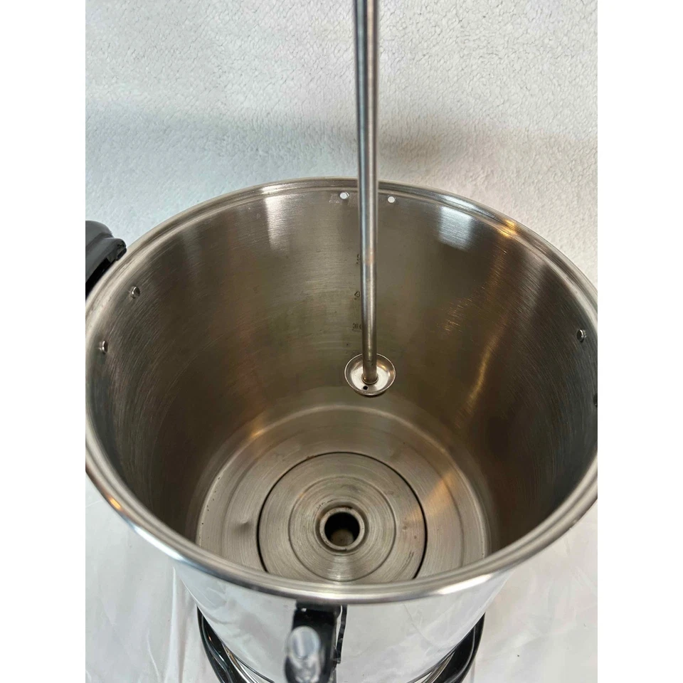 Cafetera percoladora Hamilton Beach D50065 acero inoxidable 4-12 tazas Foto 4 de 4