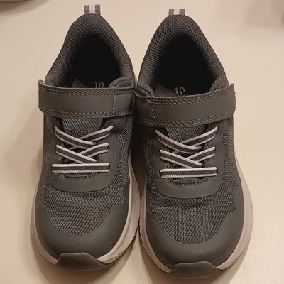 Decathlon Kalenji Unisex Kids Sz 10 Gray Mesh Hook & Loop Athletic Sneakers