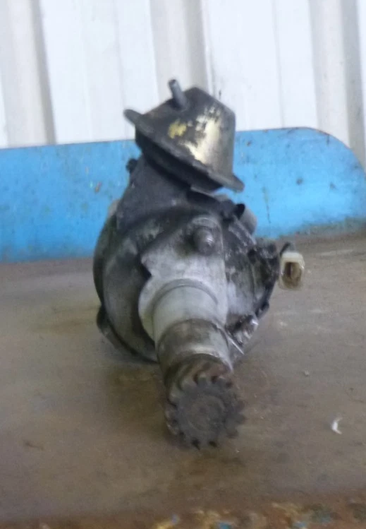 Distribuidor Mazda 323 FA4 1979 Foto 3 de 4