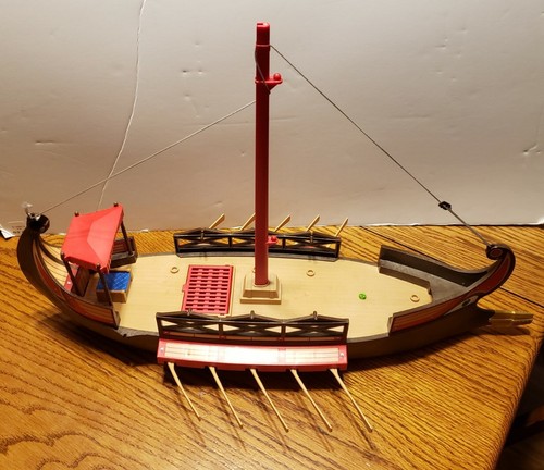 PRE-OWNED 2006 PLAYMOBIL ROMAN WARRIOR'S SHIP MODEL BOAT 23'' LONG - 第 1/15 張圖片