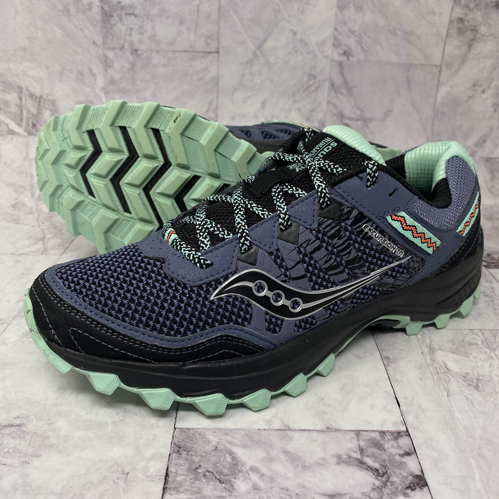 womens saucony excursion tr12