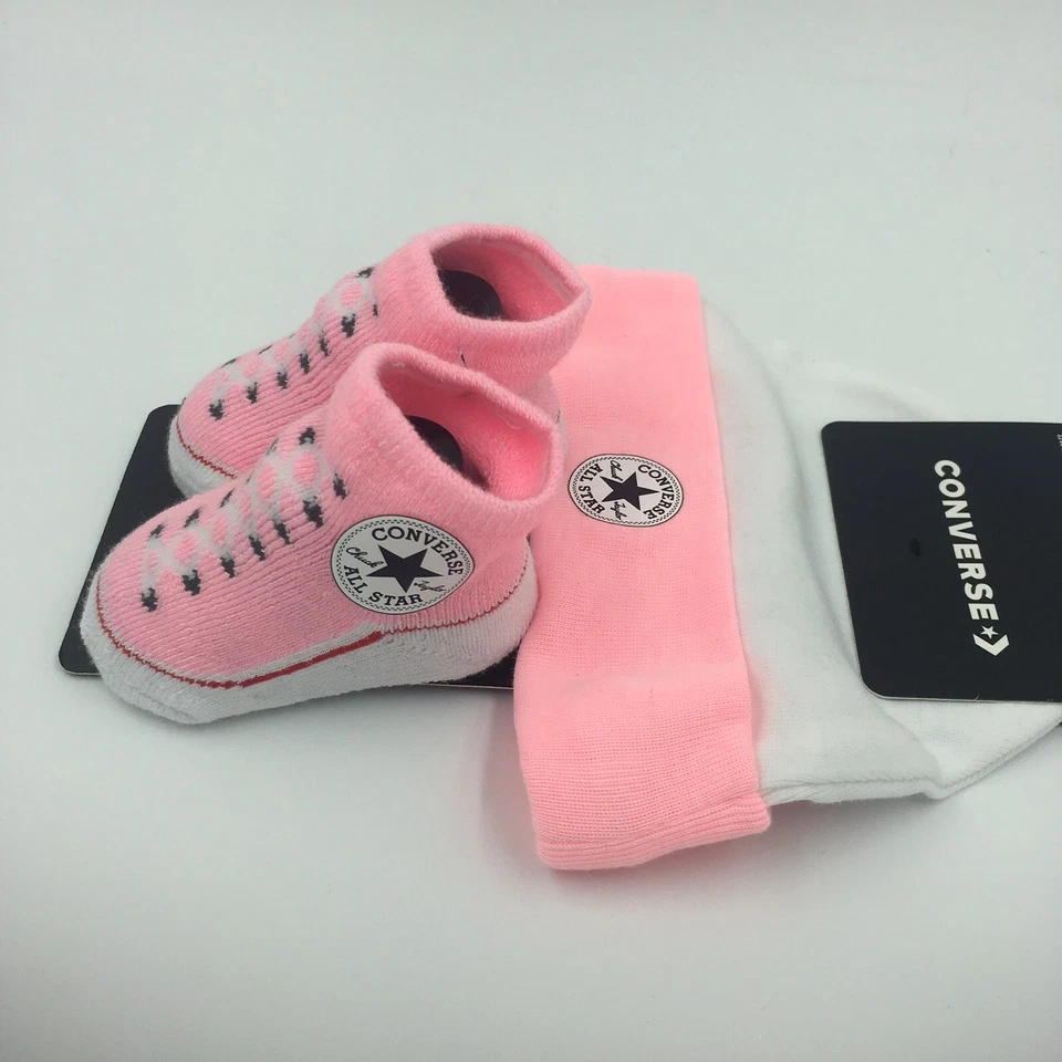 Conjunto de presente chapéu e botinhas Converse Chuck Taylor bebê meninas, 0-6 meses, rosa B46 MP - Imagem 4 de 4