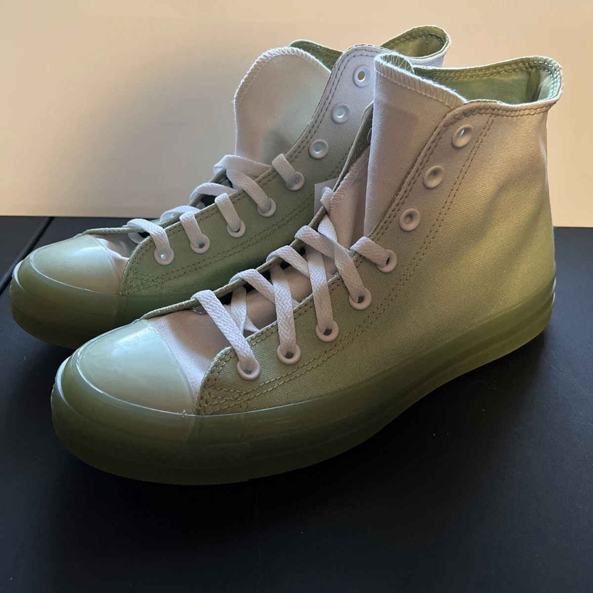 Lined converse cheap sneakers