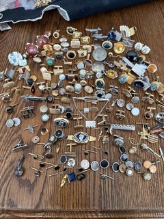 VINTAGE CUFFLINKS TIE TACKS TIE CLIPS LOT MEN’S JEWELRY UNSORTED MIXED