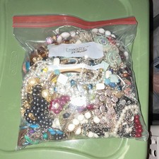 Mystery Mixed Fashion Jewelry Lot All Necklac...