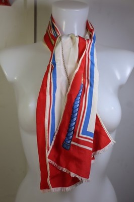 CELINE PARIS 100% SILK SILK SILK TIE SCARF SCARF VINTAGE CLASSIC FASHION