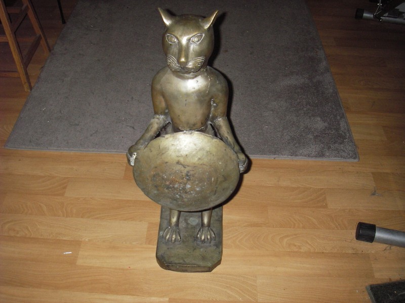 LARGE VINTAGE CAT BUTLER SILVER WASHED 2 1/2 feet high.