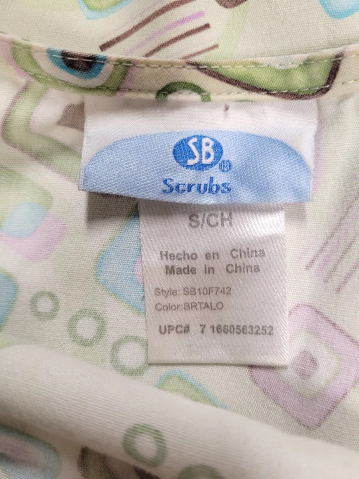 SB Scrub Top (S) Multicolor Geometric Waist Tie Pockets V-Neck - Image 4 of 4