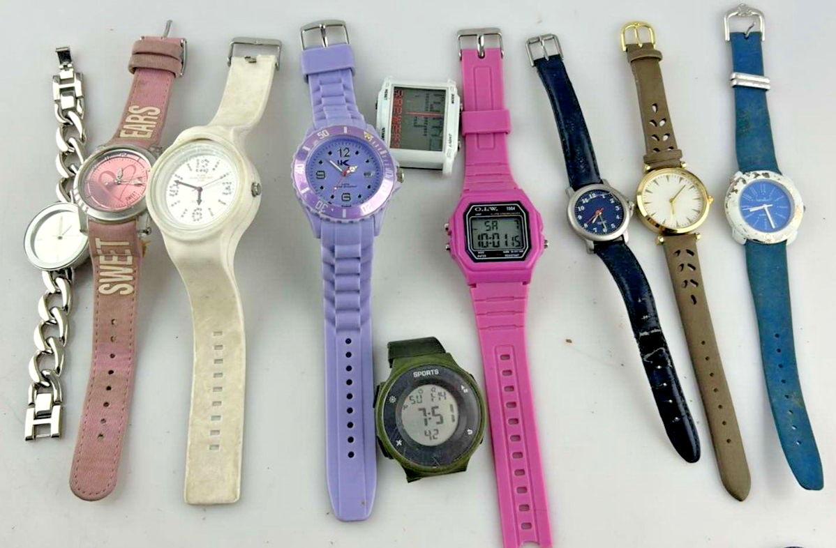 Lotto 10 Orologi Quarzo Funzionanti Unisex Usati Stock Leggi