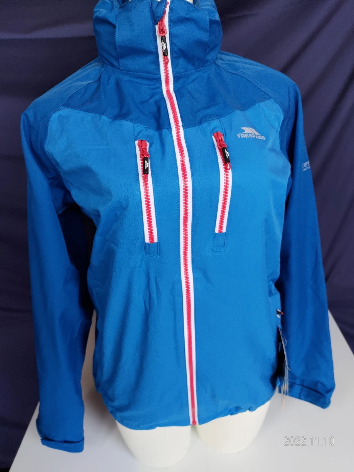 RRP £150 XXS Boone Trespass Male Jacket Bright Blue